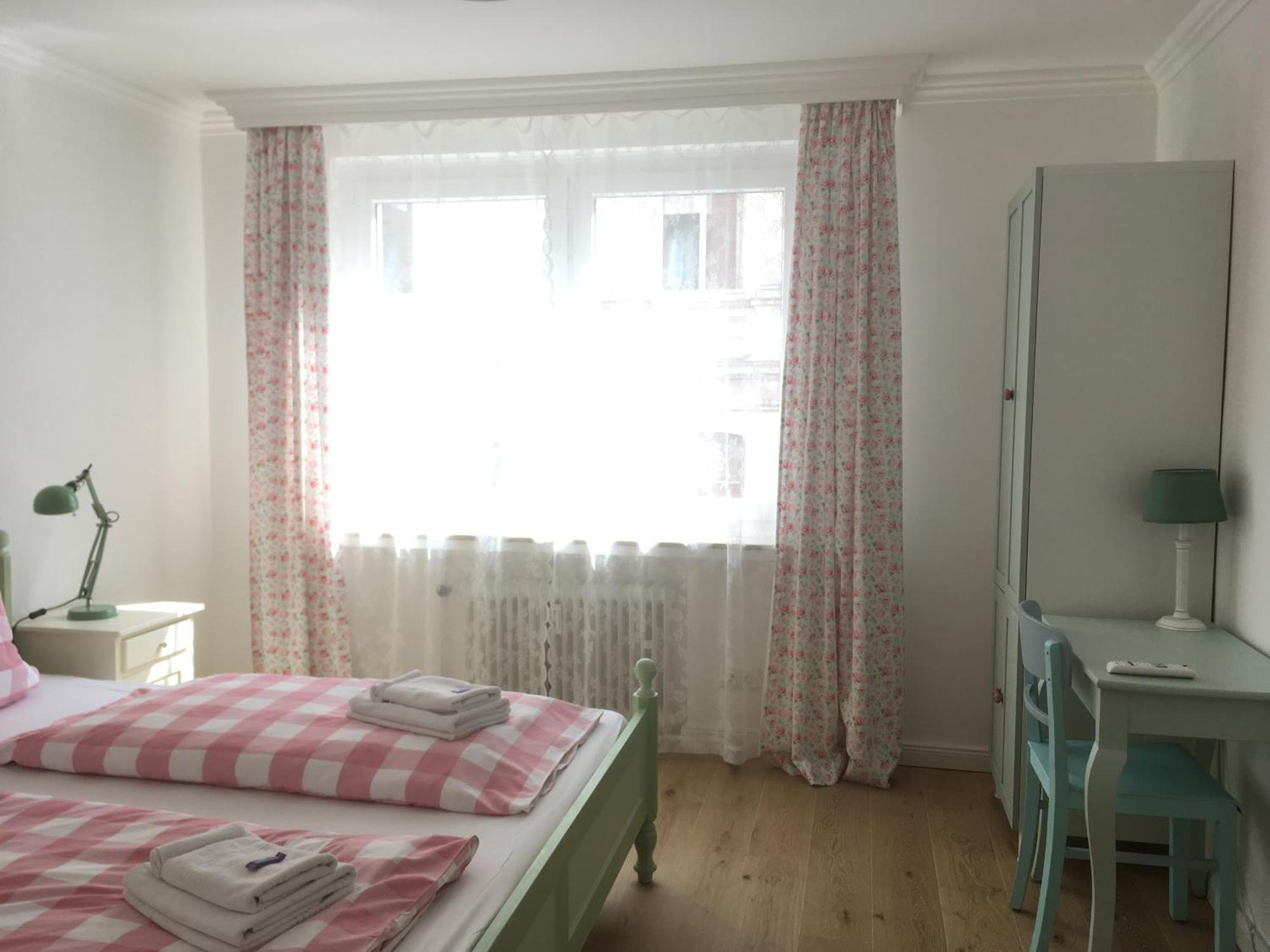 Apartment Gaestetraeume Im Viertel *